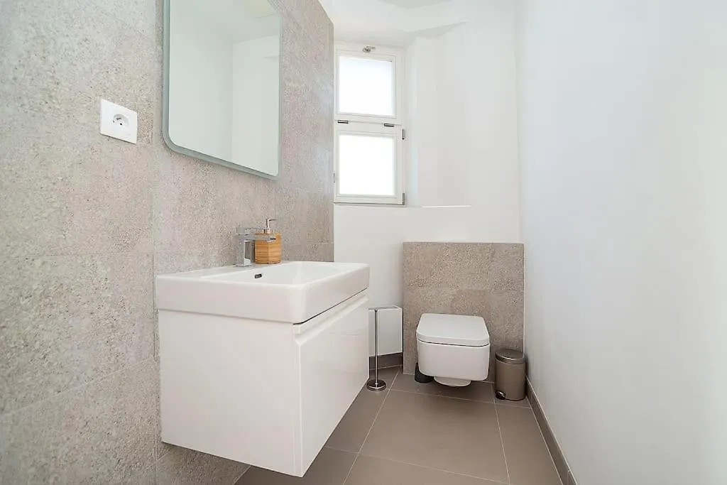 Apartment High-Class Rooftop Apt. With Spacious Terrace Prague