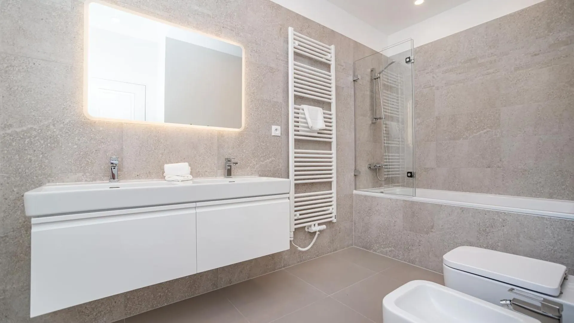 High-Class Rooftop Apt. With Spacious Terrace Prague Czech Republic