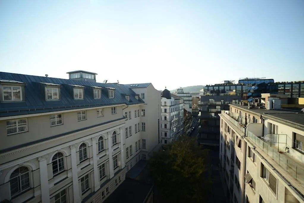 High-Class Rooftop Apt. With Spacious Terrace Prague